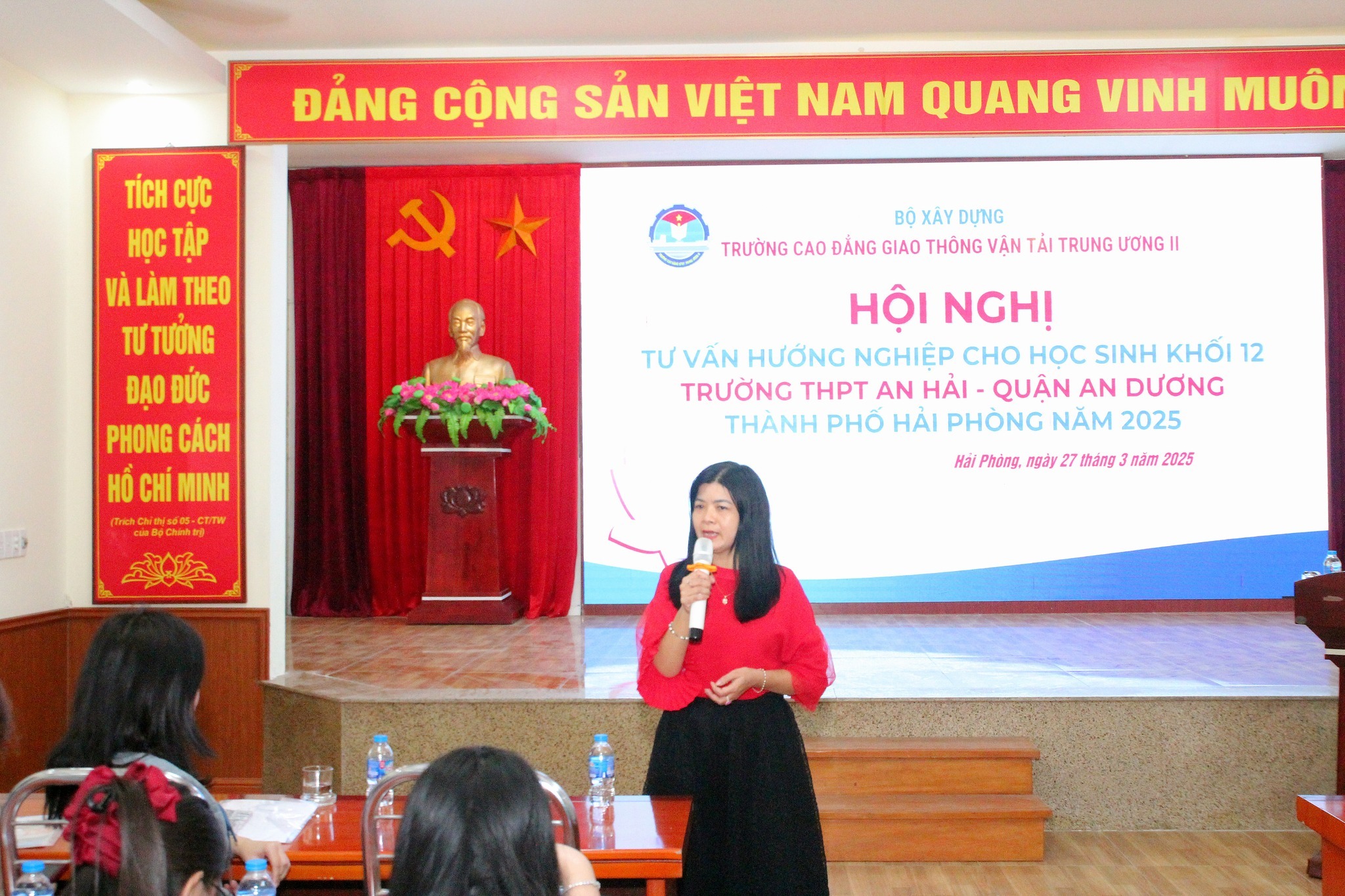 HỘI NGHỊ TƯ VẤN HƯỚNG NGHIỆP CHO HỌC SINH TRƯỜNG THPT AN HẢI, QUẬN AN DƯƠNG, TP. HẢI PHÒNG